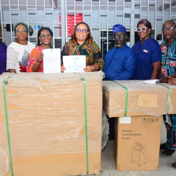 Incubator donation at Gbagada hospital 